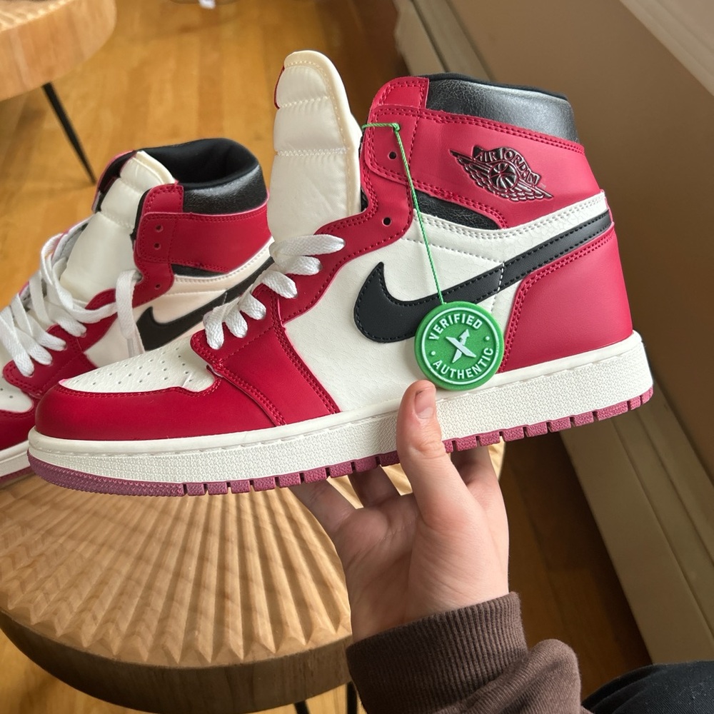 Air Jordan High-Top Chicagos W Stock X Verfication Tag
